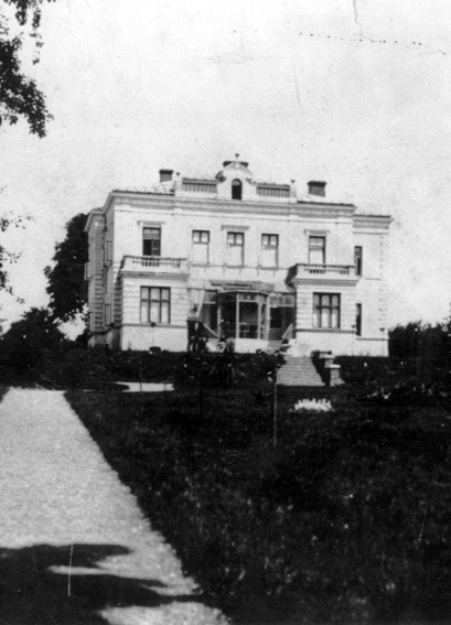 Dworek Lutosławskich<br>
w Drozdowie<br>
(lata 30 - XX wieku)