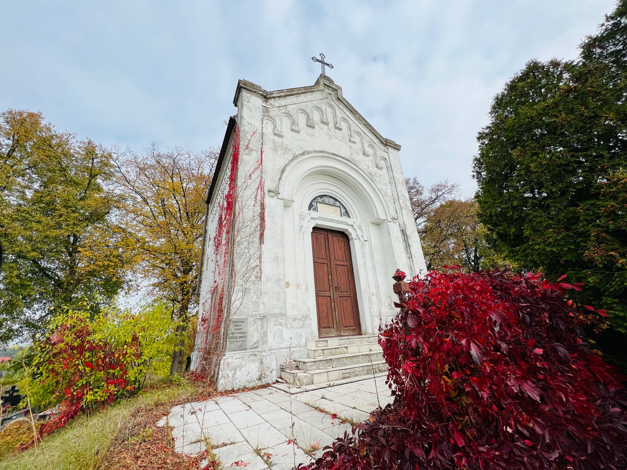 13.10.2022 r. Rozpoczyna się remont Kaplicy Grobowej Lutosławskich