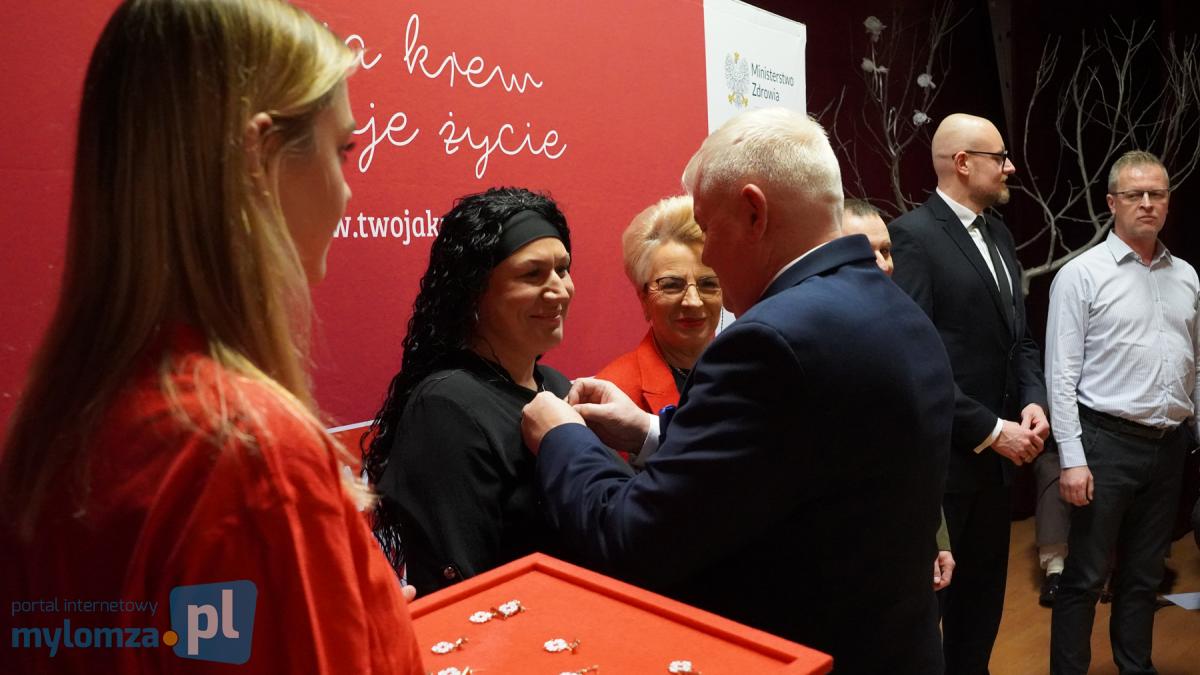 8.12.2023 r. 65 lat Ruchu Honorowego Krwiodawstwa Polskiego Czerwonego Krzyża, na zdjęciu: zasłużeni honorowi dawcy krwi