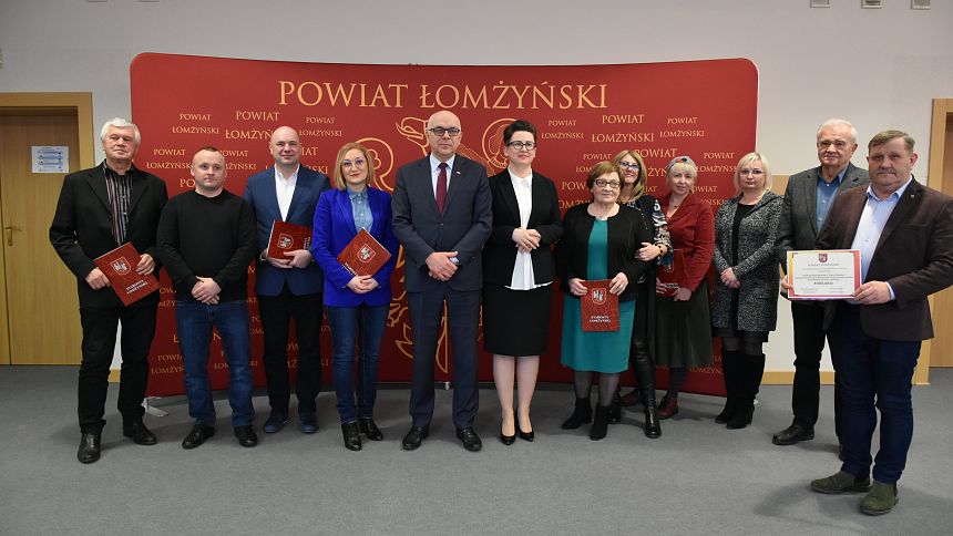 Powiat Łomżyński dofinansował 13 zadań publicznych, które zgłosił do realizacji "trzeci sektor"