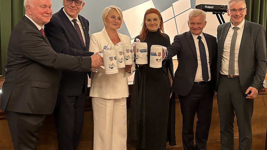 25 lat jedności:  Powiat Łomżyński i Powiat Dingolfing-Landau świętują ćwierć wieku współpracy